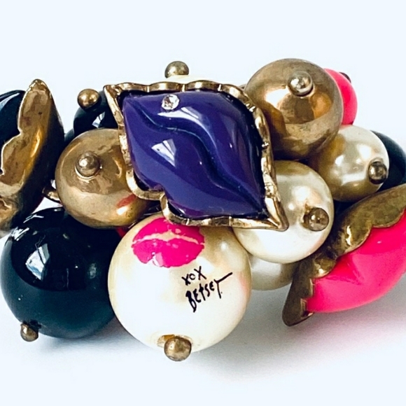 Betsey Johnson First Date Ring - Picture 9 of 13